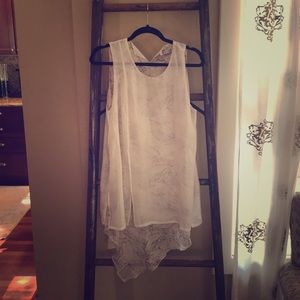 White flowy reversible top